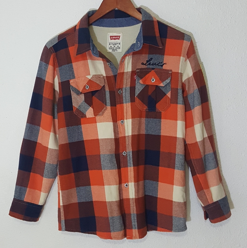 Levi's Flannel Buttons Down Shirt